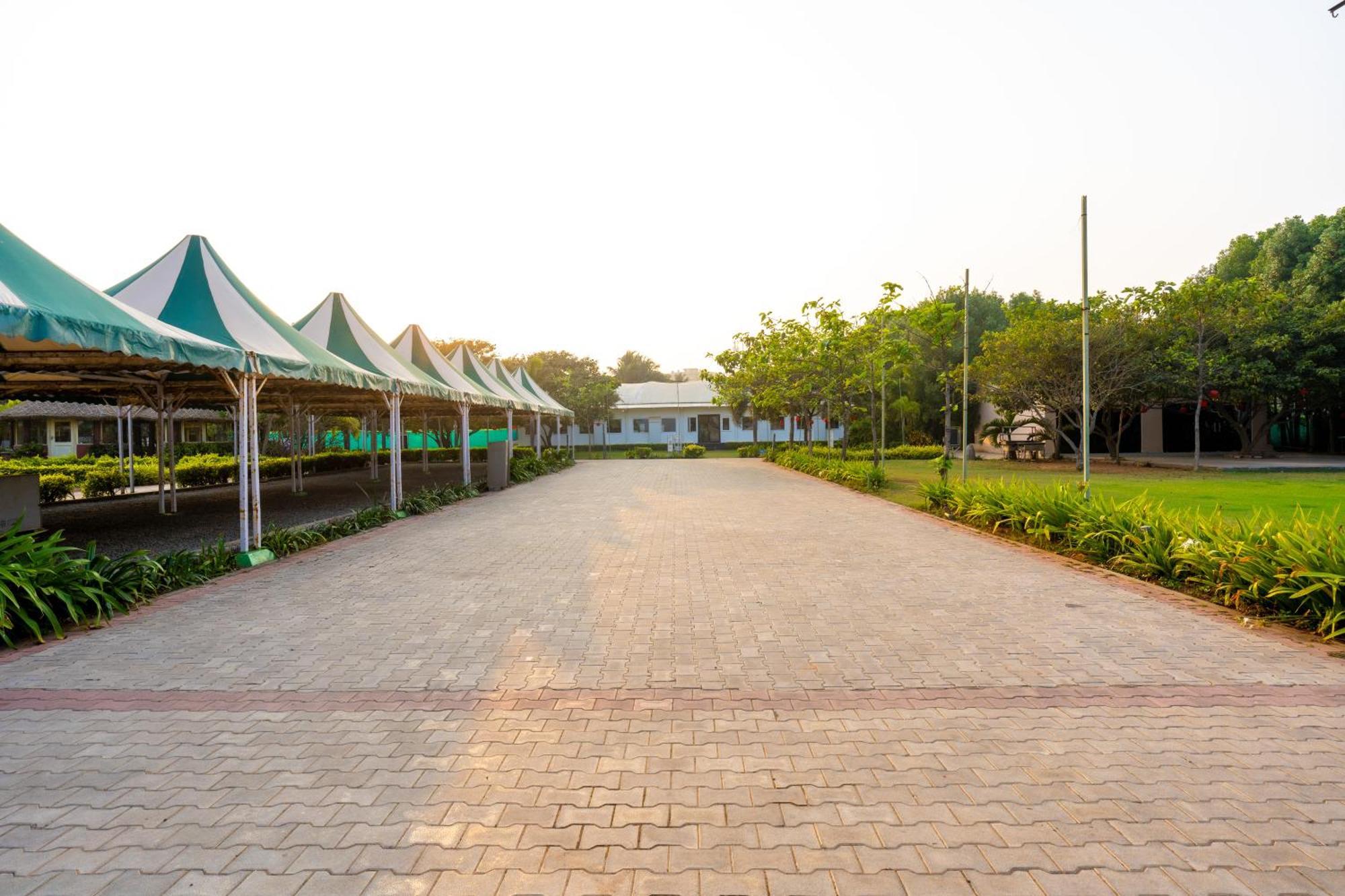 Shore Front Resort 维沙卡帕特南 外观 照片