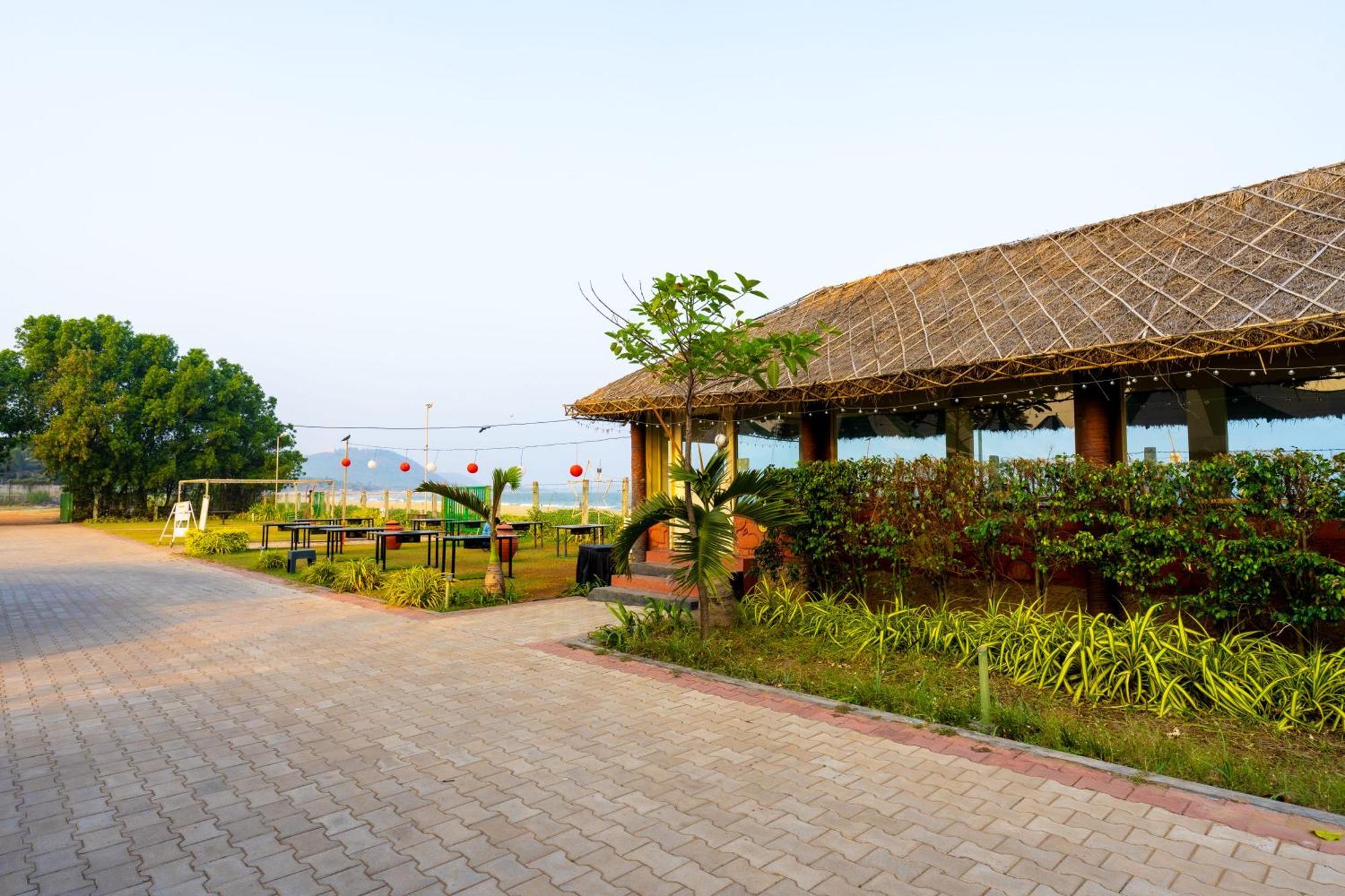 Shore Front Resort 维沙卡帕特南 外观 照片